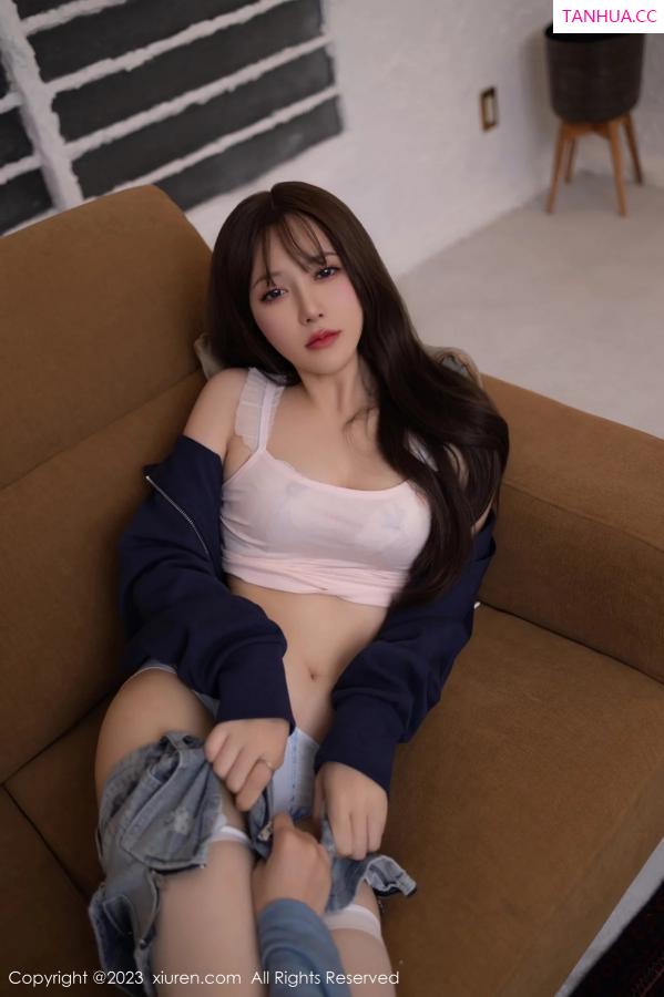 鱼子酱fish  [XiuRen]高清写真图 2023.12.15 No.7817 鱼子酱Fish 丝袜美腿第37张图片